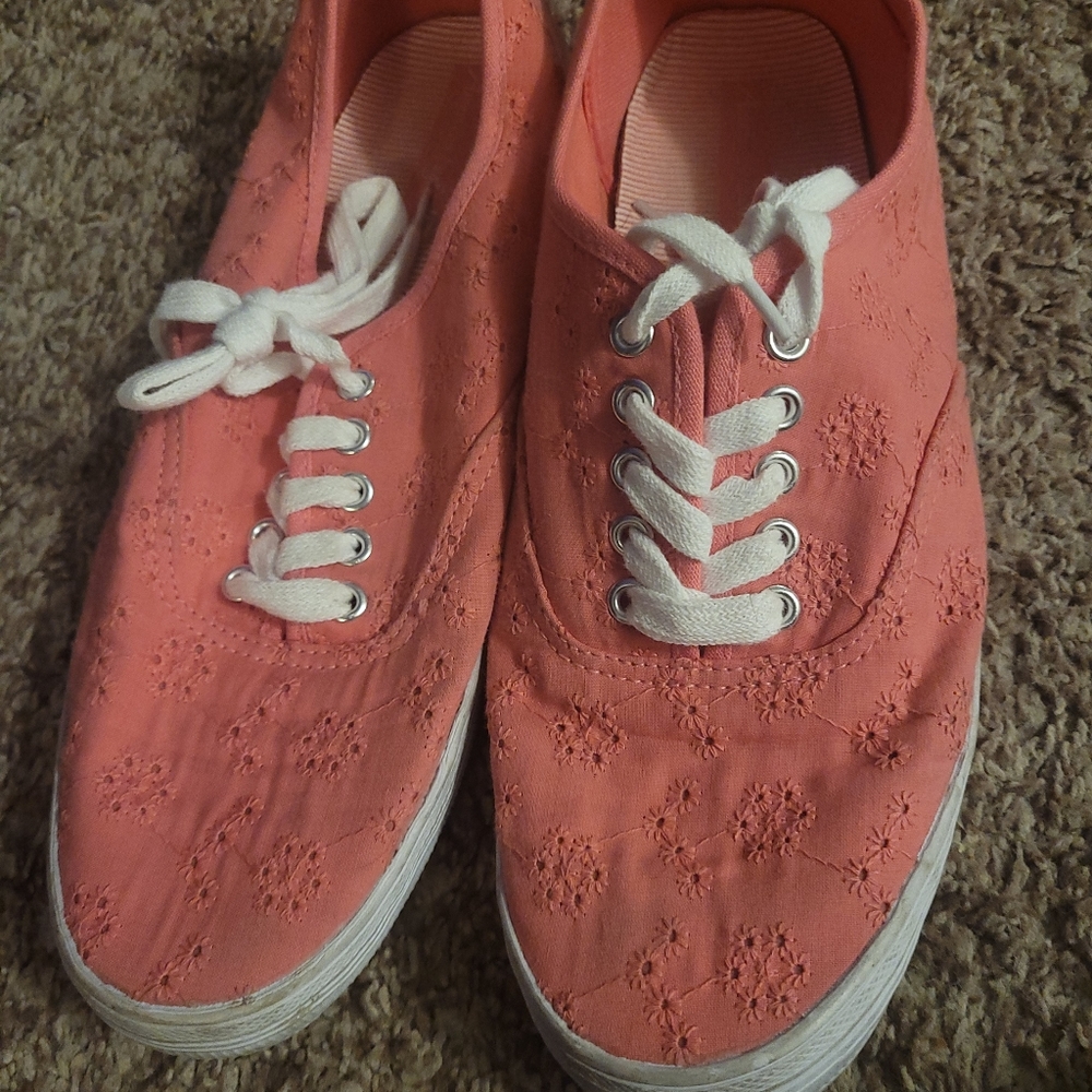 American Eagle Sneakers